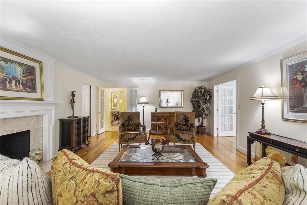 30 Goose Pond Rd