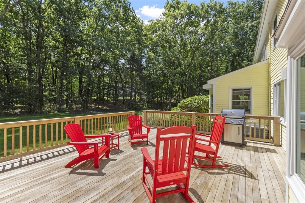 30 Goose Pond Rd