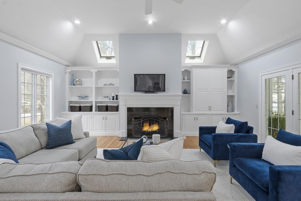 58 Buttrick Ln