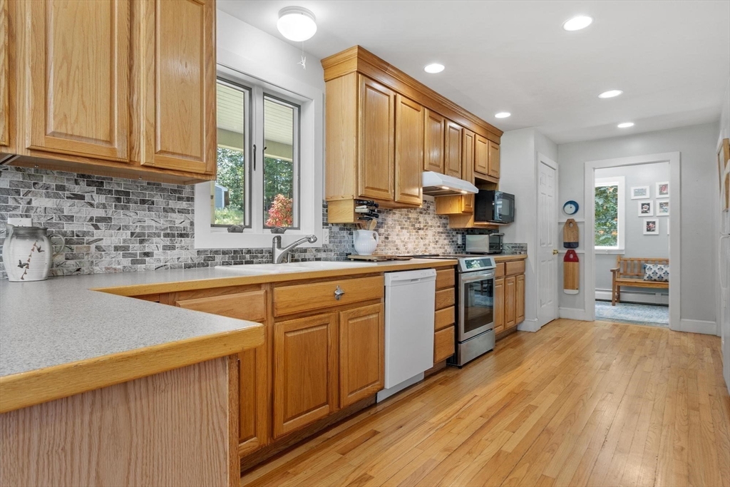 35 Parker St