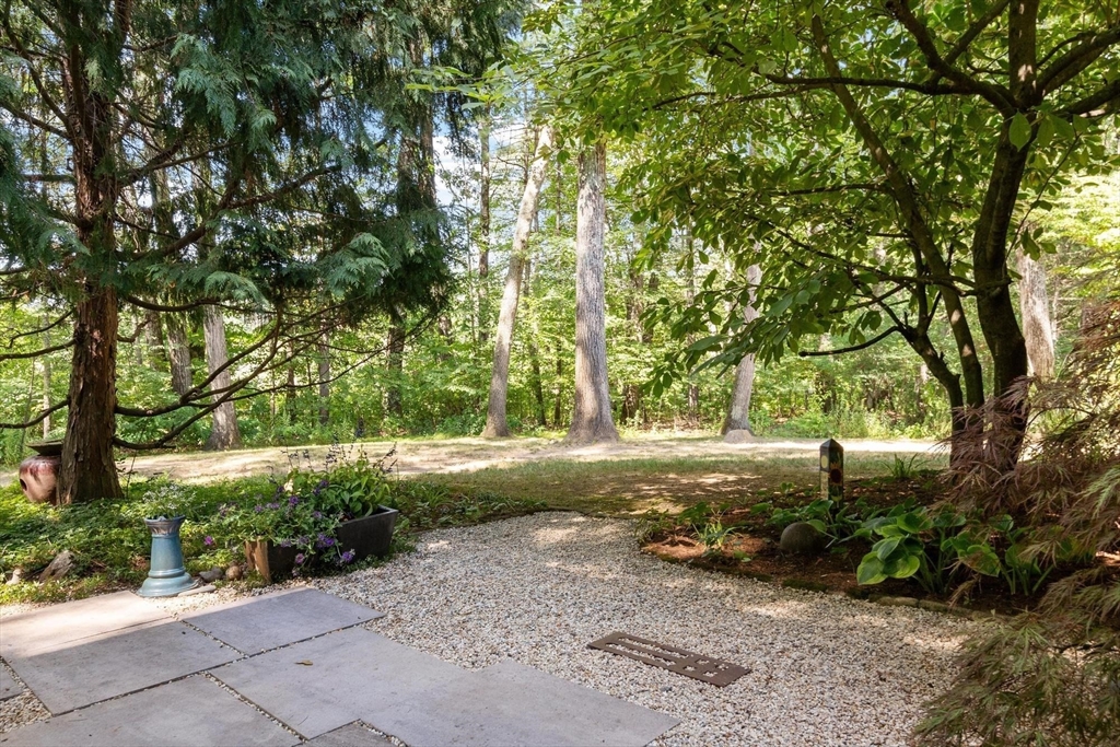 221 Pope Rd