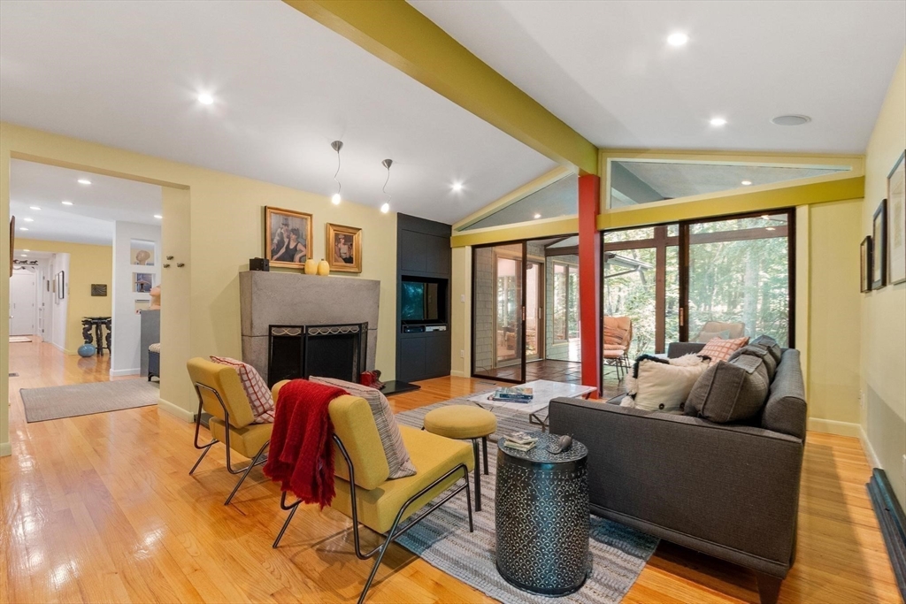 221 Pope Rd