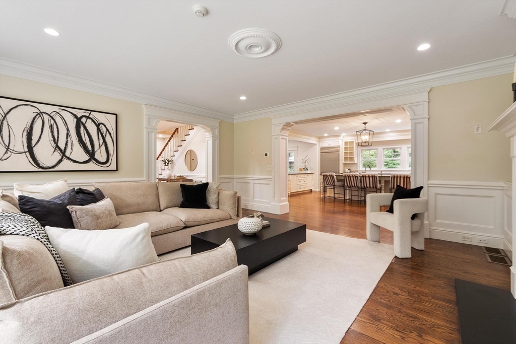 64 Tanglewood Way