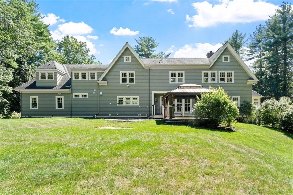 64 Tanglewood Way
