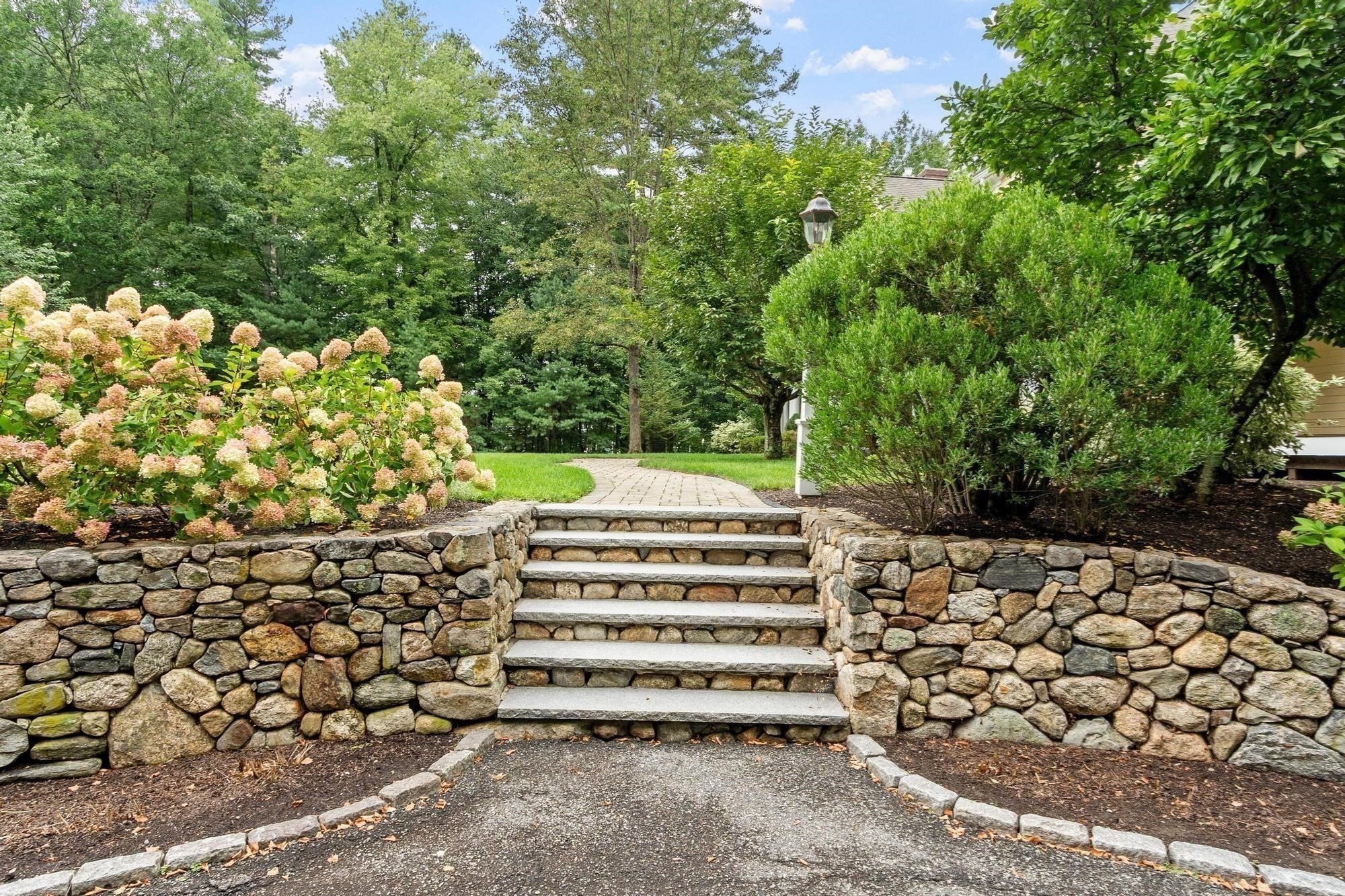 47 Hart Farm Rd
