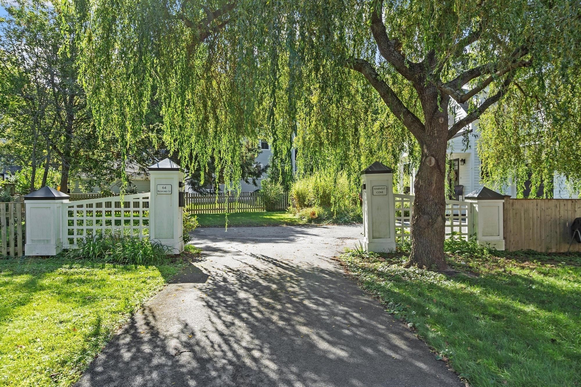 64 Bedford Street # 64