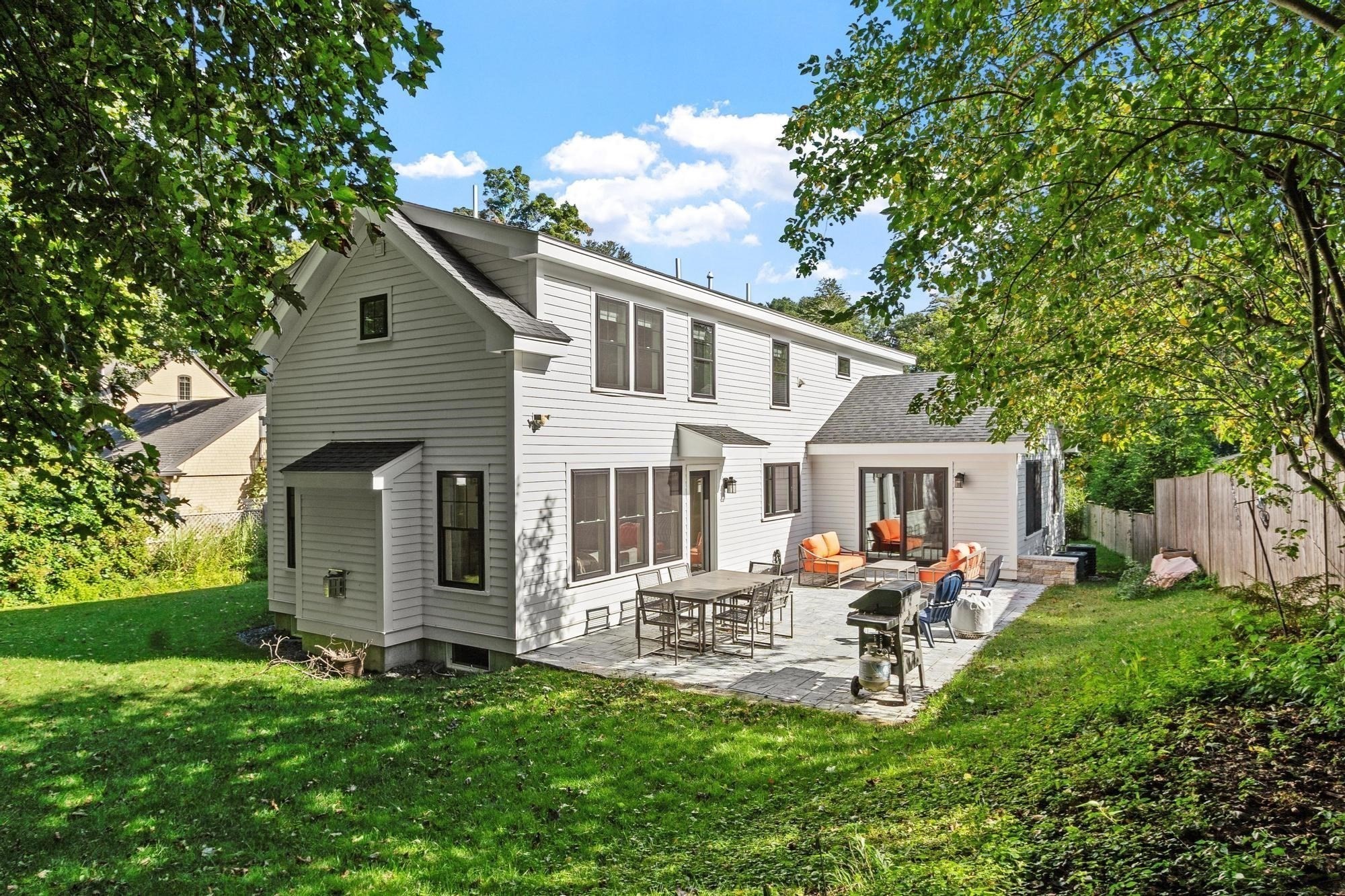 64 Bedford Street # 64