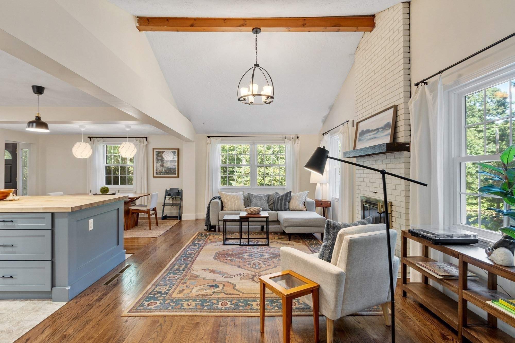 108 Kristin Dr Ext