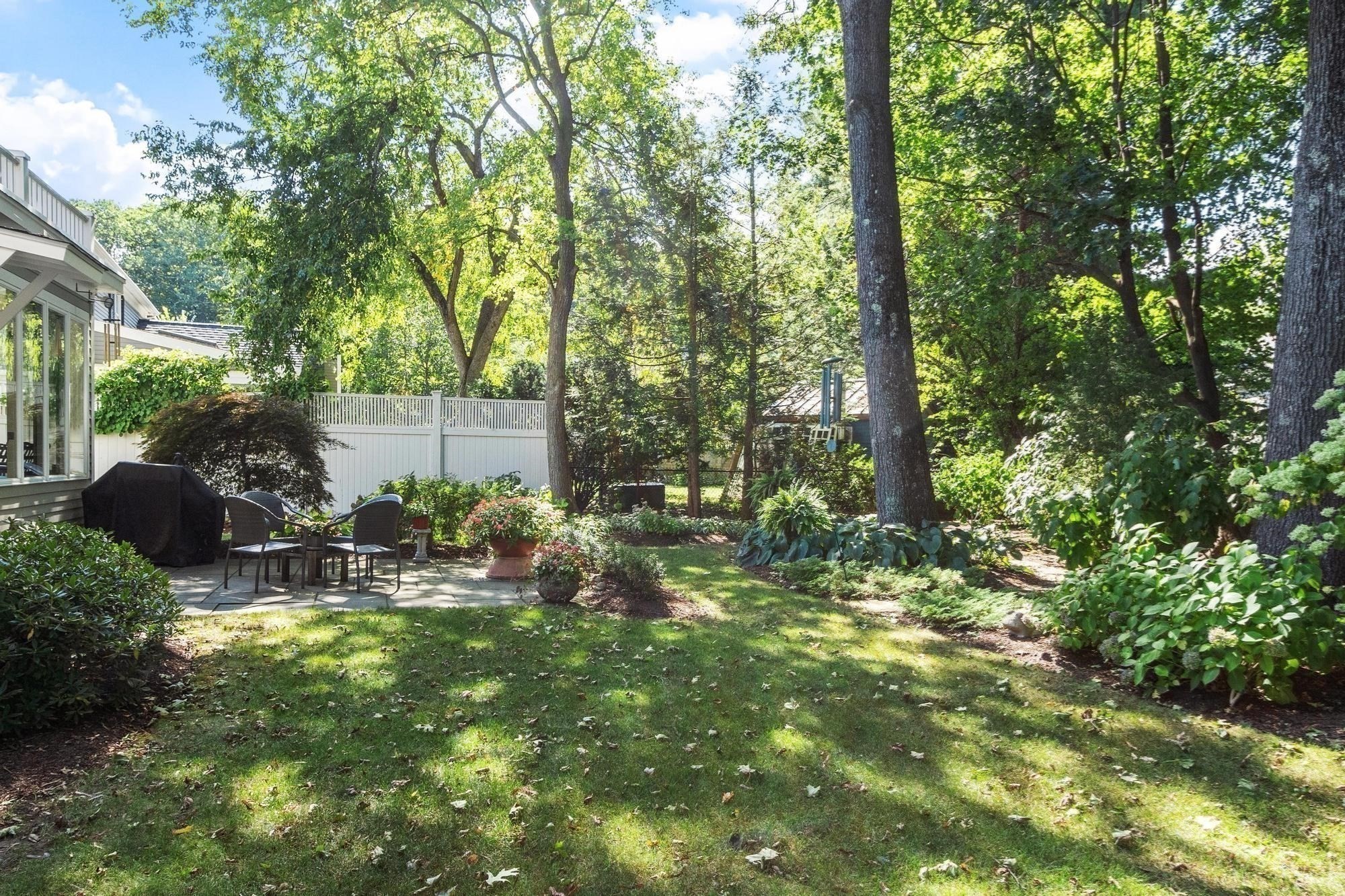 50 Bridgecourt Ln