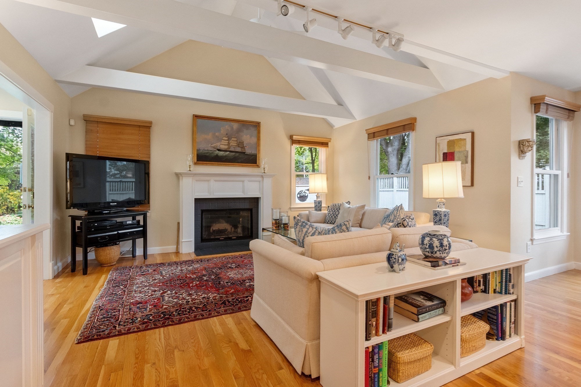 50 Bridgecourt Ln