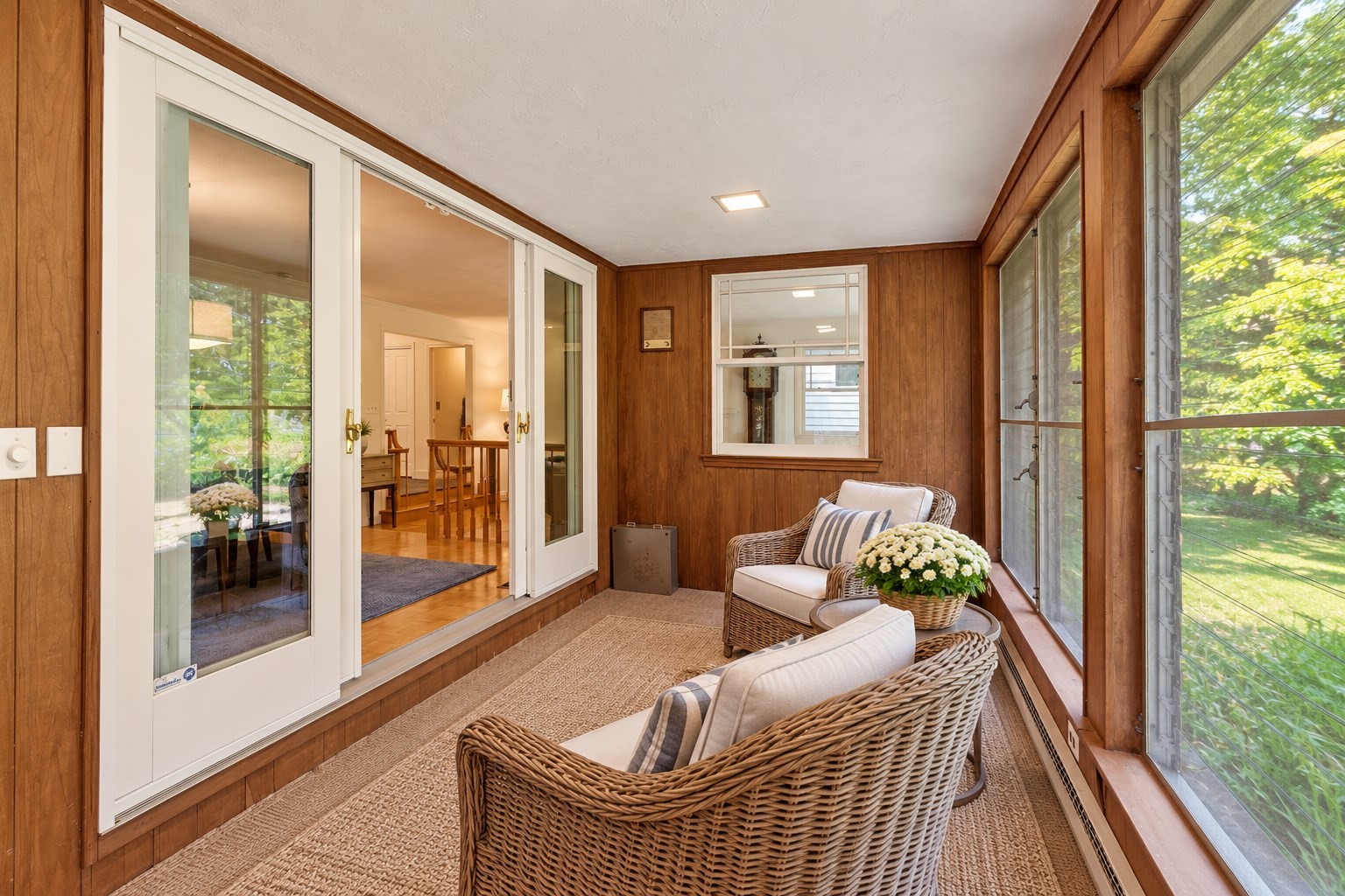 39 Rollingwood Ln
