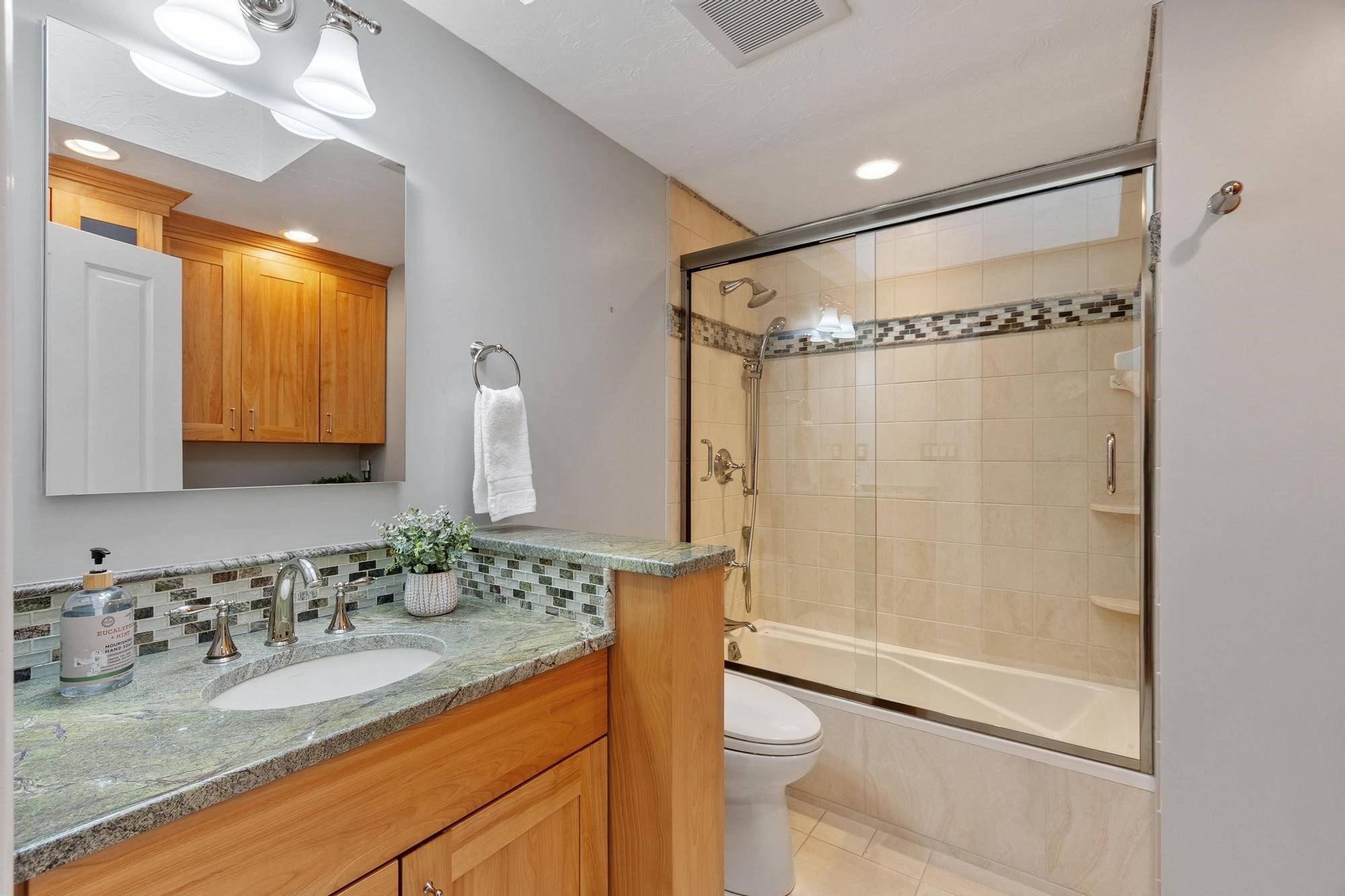 39 Rollingwood Ln