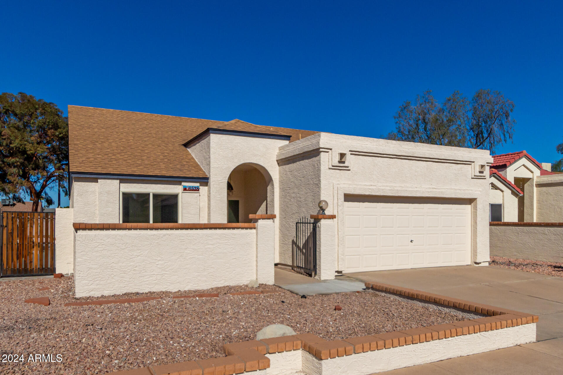 6538 W NORTH Lane