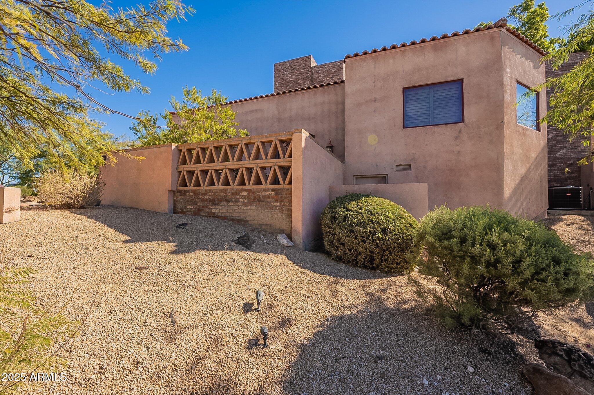 5113 W ARROWHEAD LAKES Drive