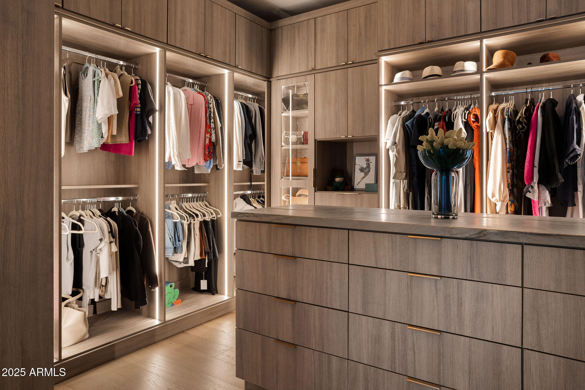 7034 E PARADISE Drive