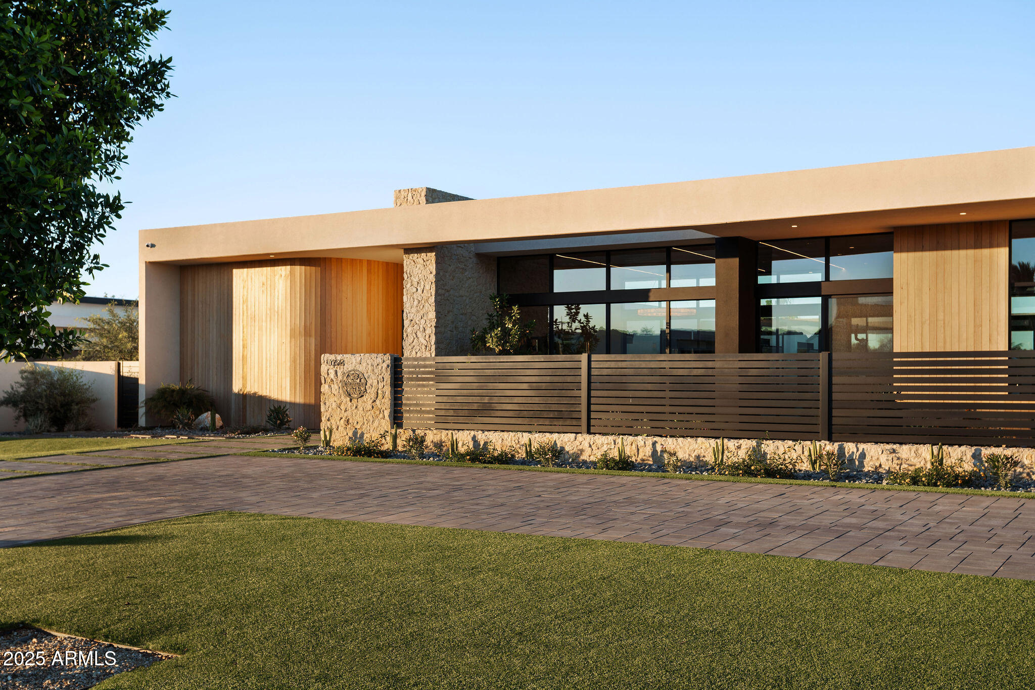 7034 E PARADISE Drive