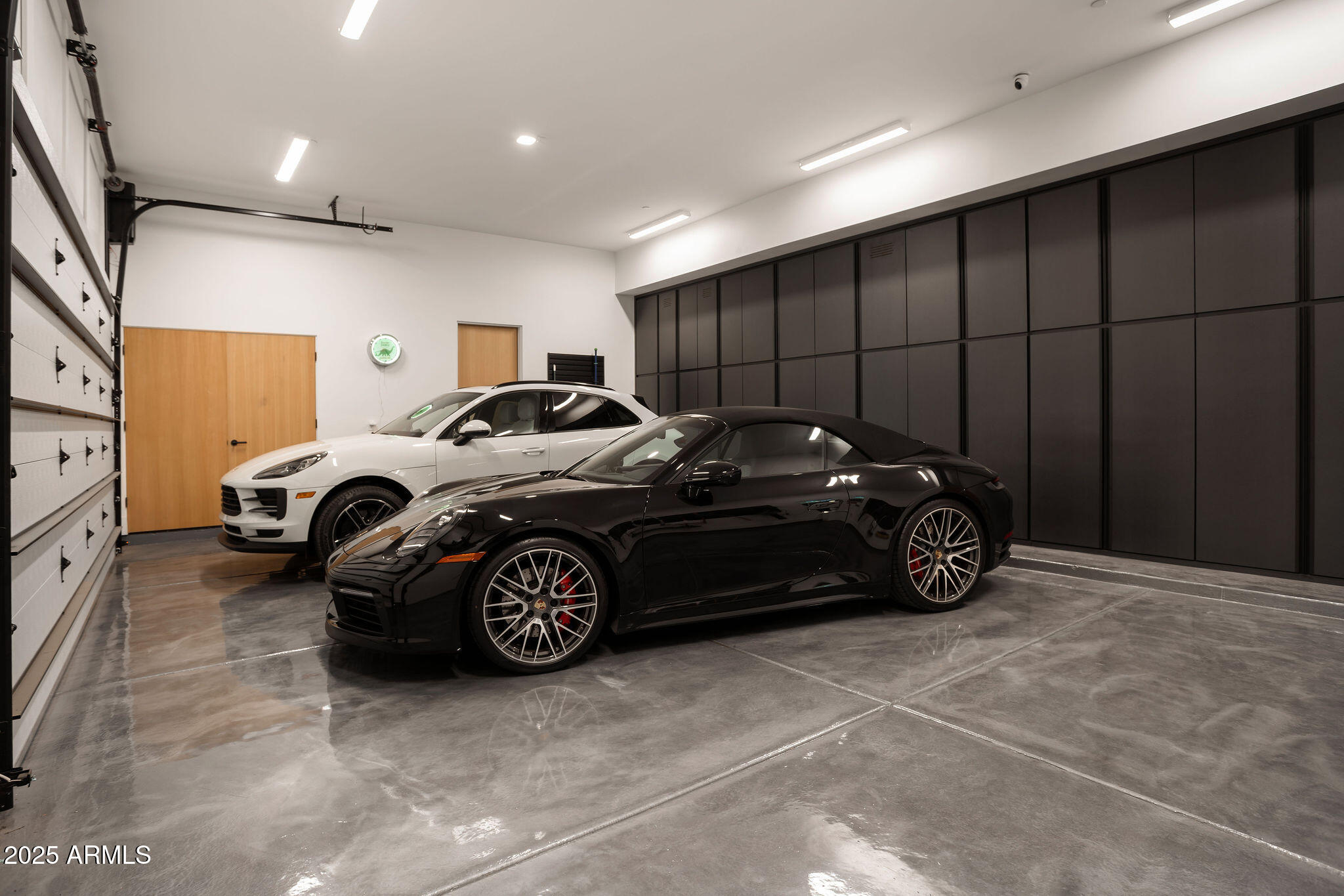 7034 E PARADISE Drive