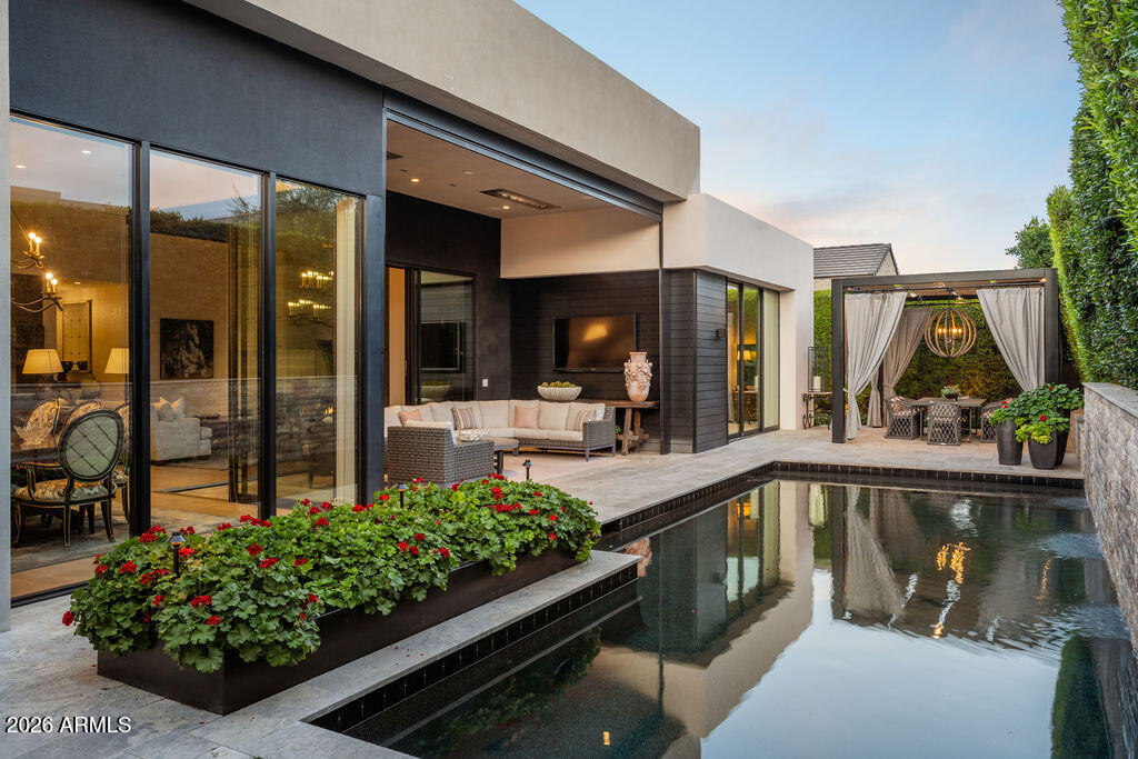 6863 E JOSHUA TREE Lane