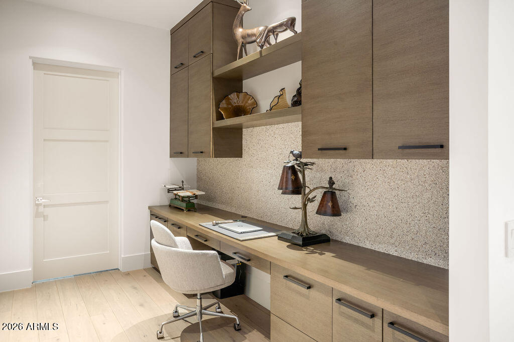 6863 E JOSHUA TREE Lane