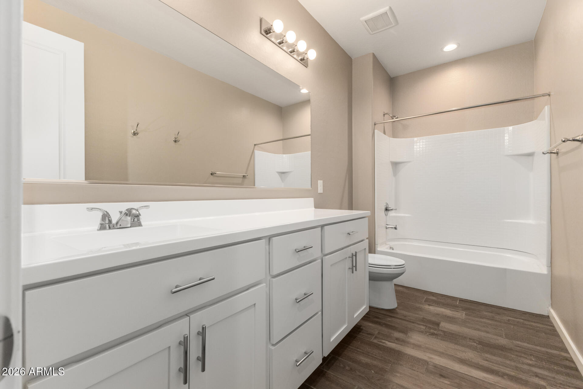 15745 W MADISON Street