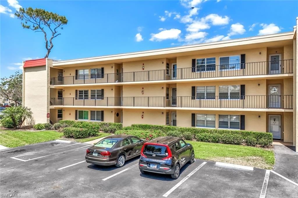 1084 Forest Lakes DR # 201