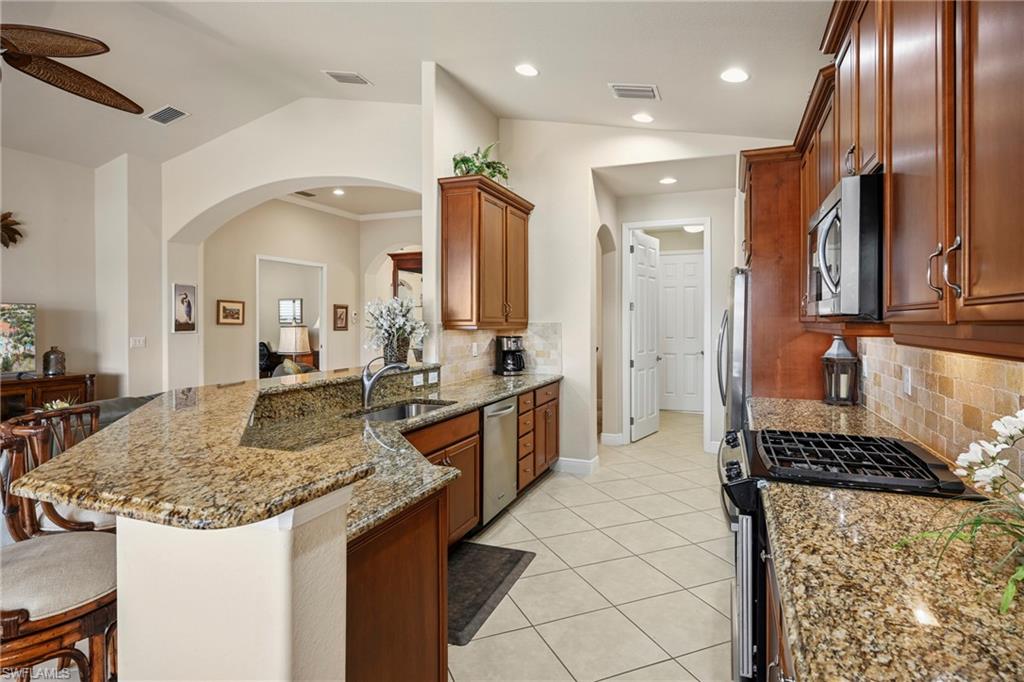 9175 Astonia WAY