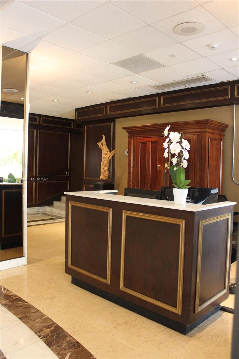 625 Biltmore Way Unit: 104