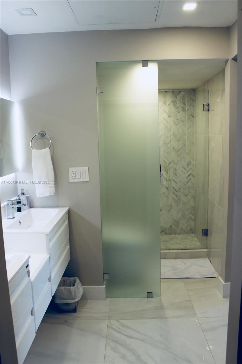 625 Biltmore Way Unit: 104