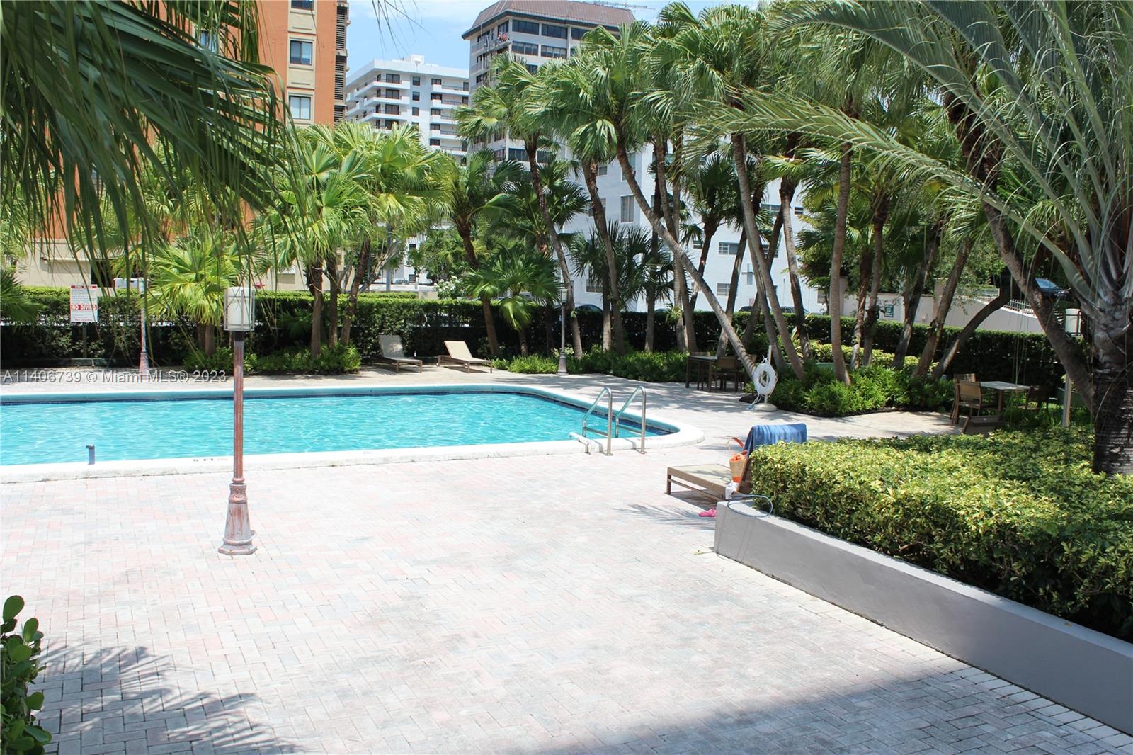625 Biltmore Way Unit: 104