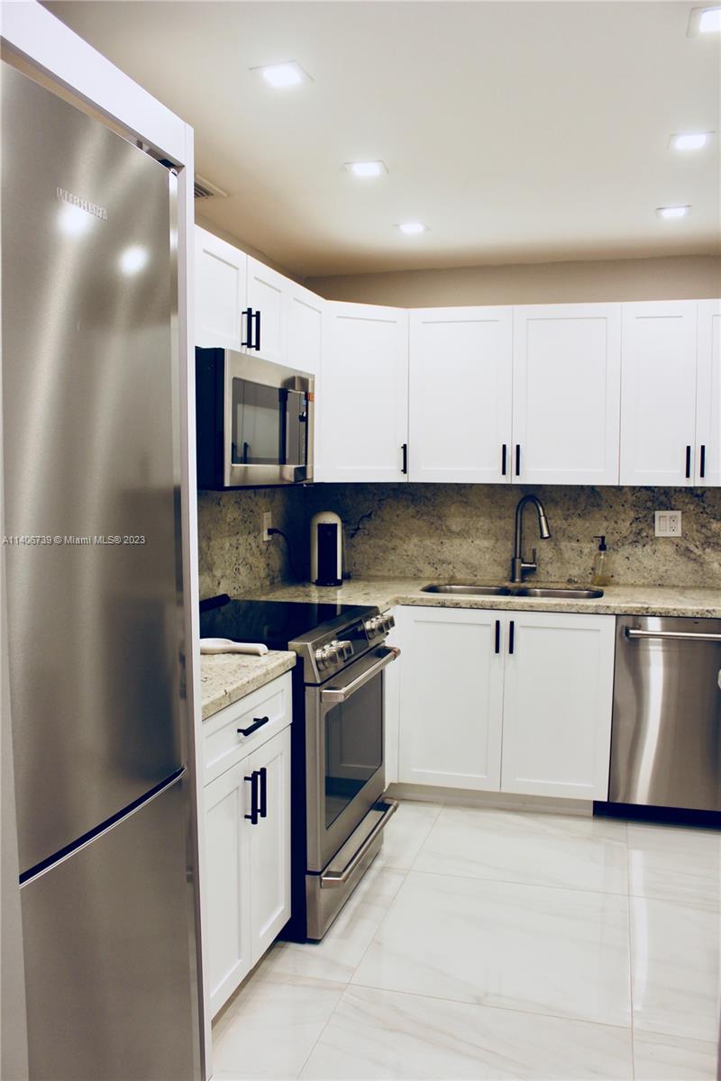 625 Biltmore Way Unit: 104