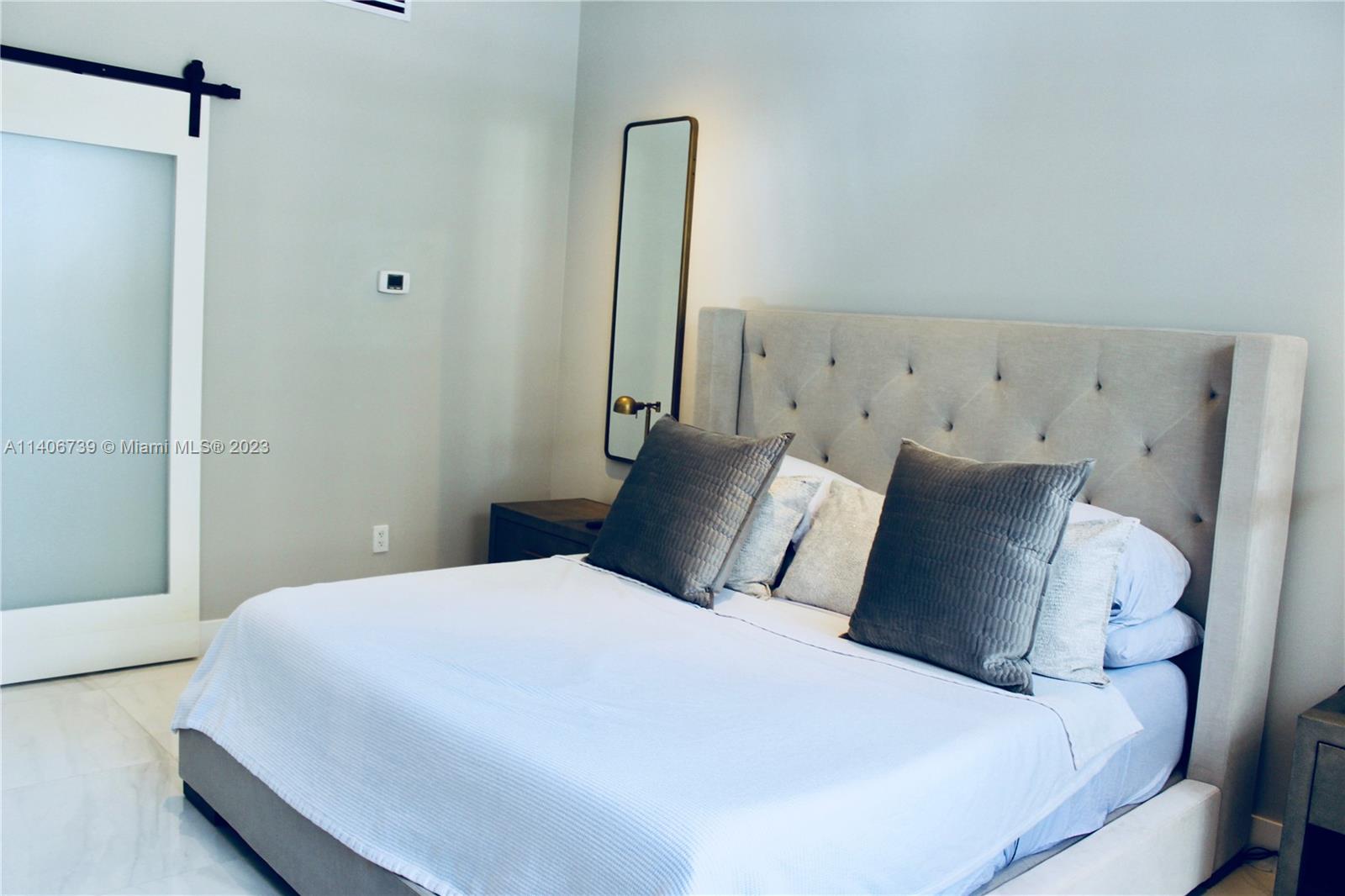 625 Biltmore Way Unit: 104