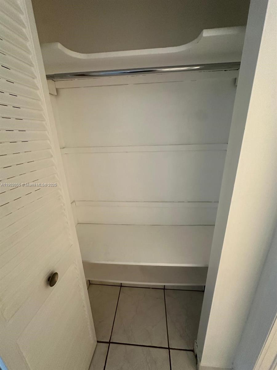 8411 NW 8th St # 204, Miami Unit: 204