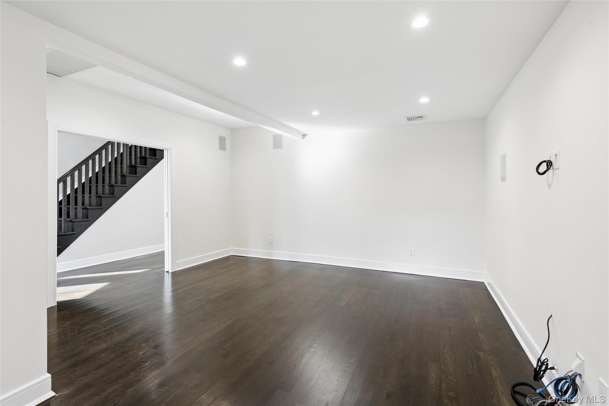 18 20th Avenue