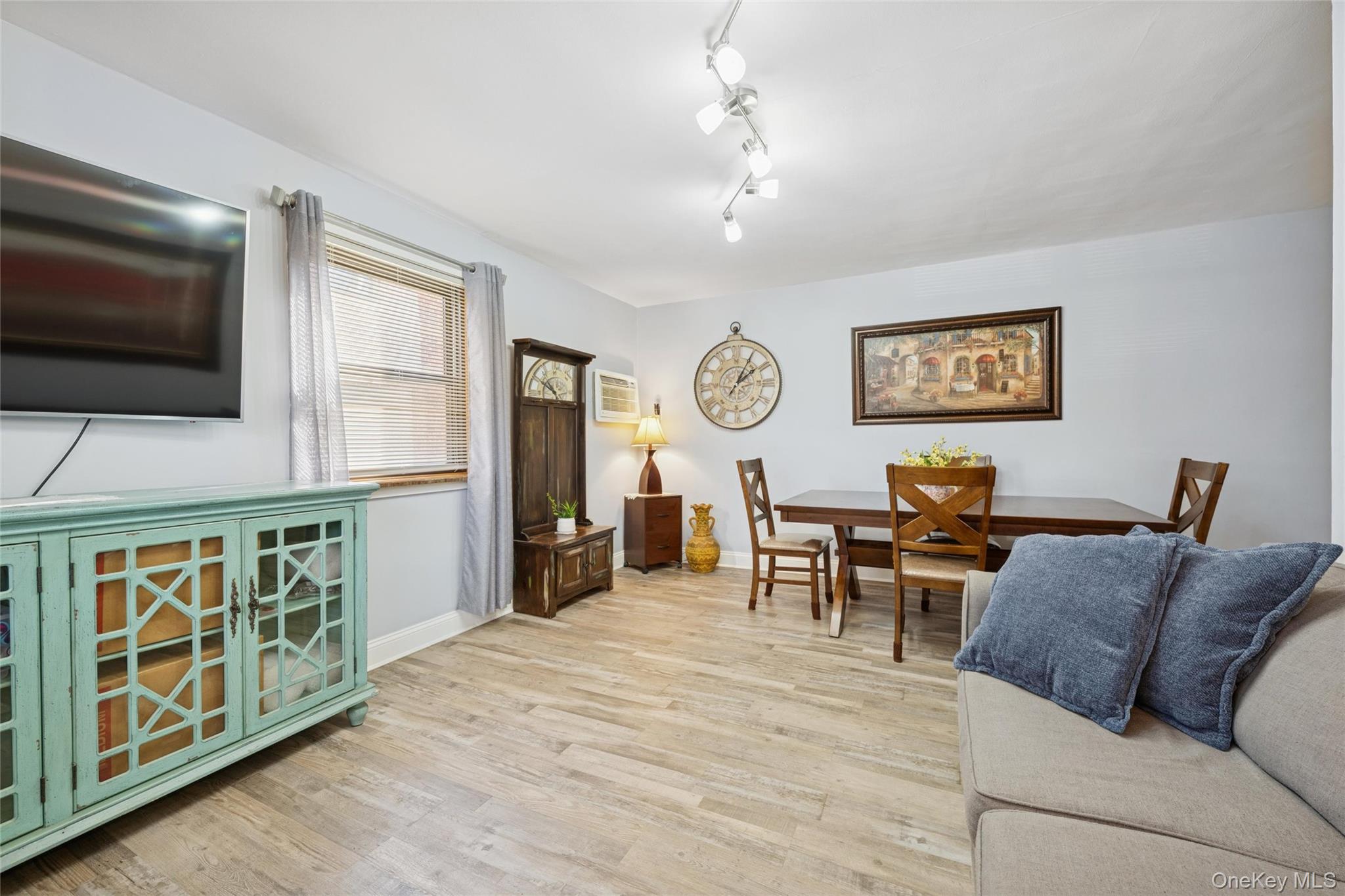 155-24 86th Street Unit: 24