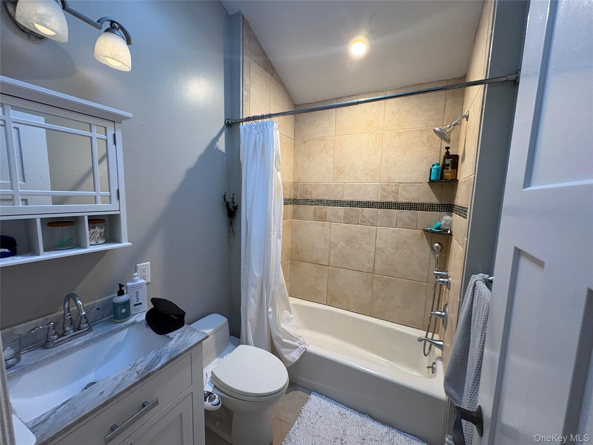 104 Woolsey Avenue Unit: 2
