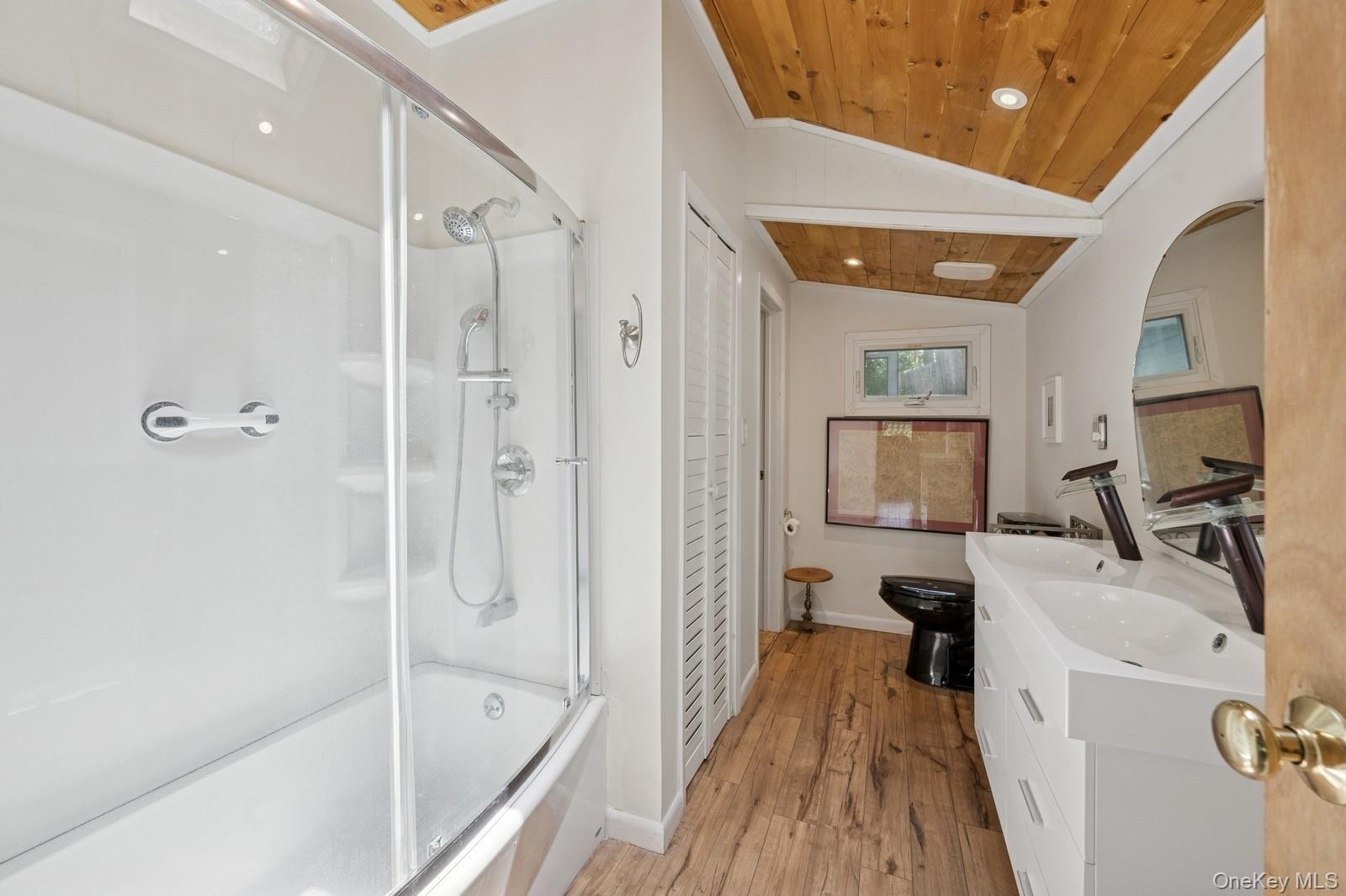 8 Towle Place