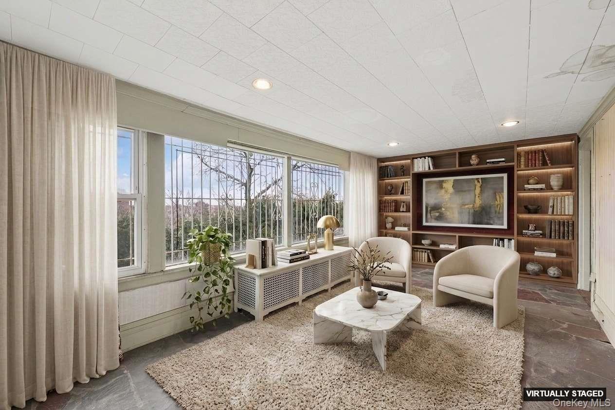 193-12 Foothill Avenue