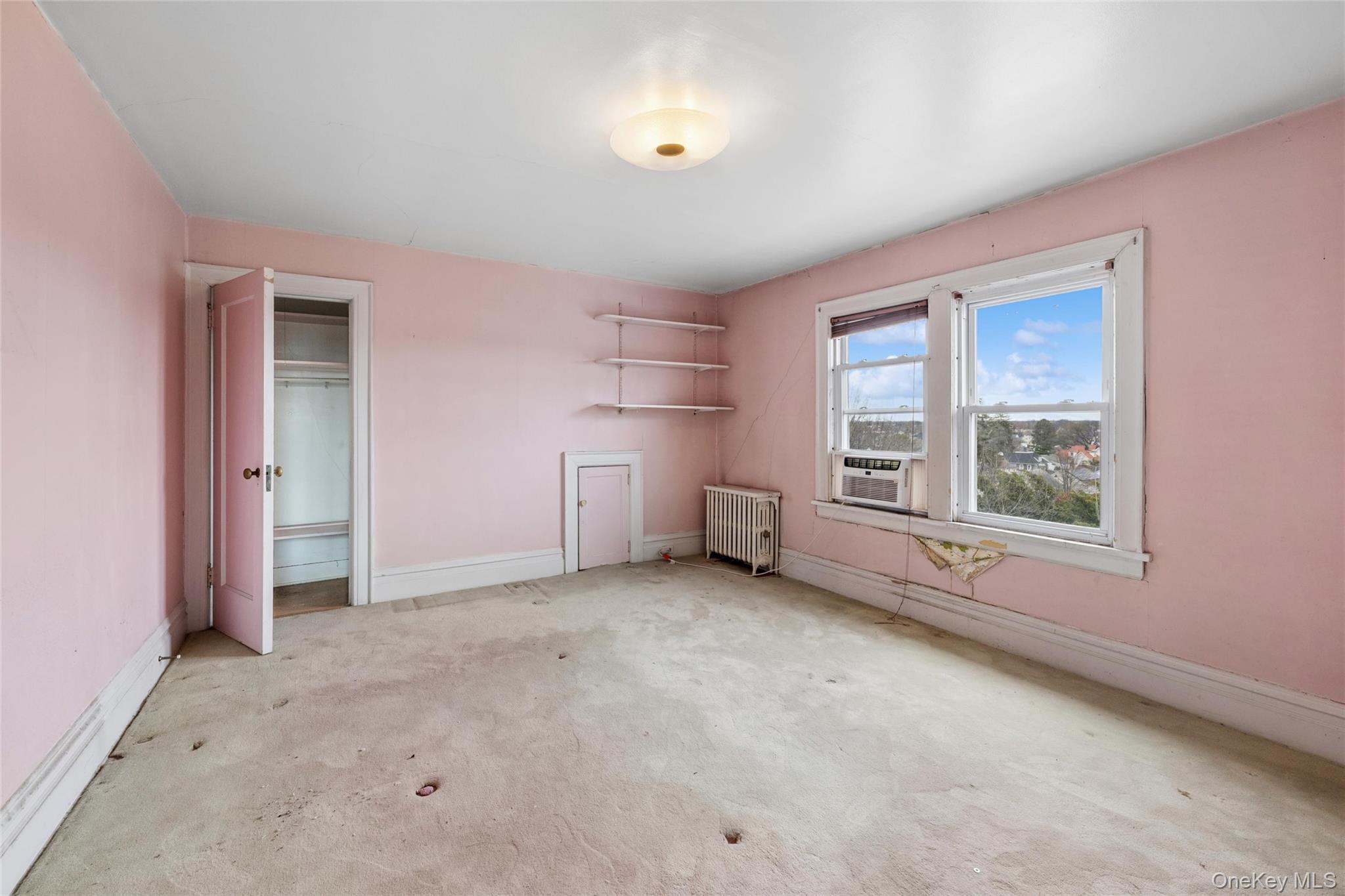 193-12 Foothill Avenue