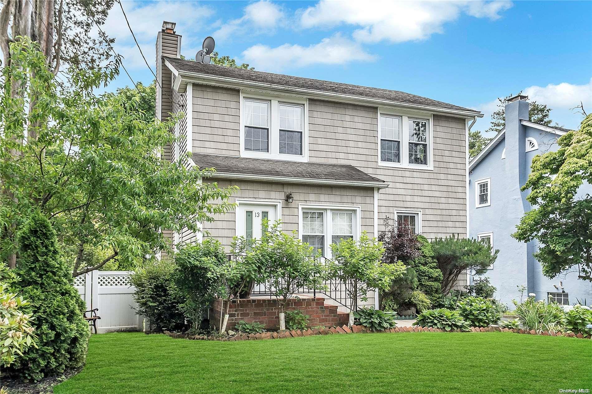 13 Leonard Place