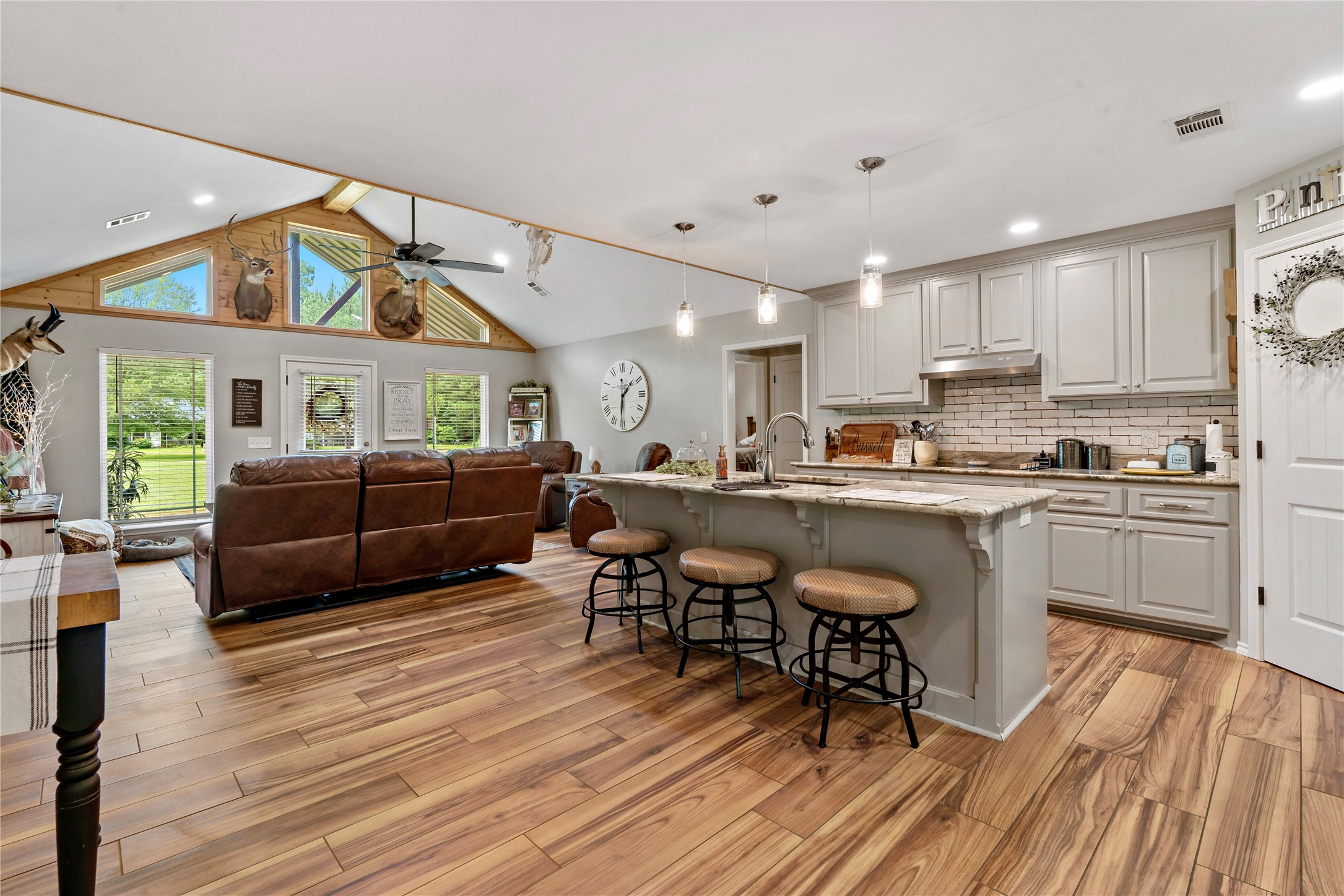 112 County Road 34778