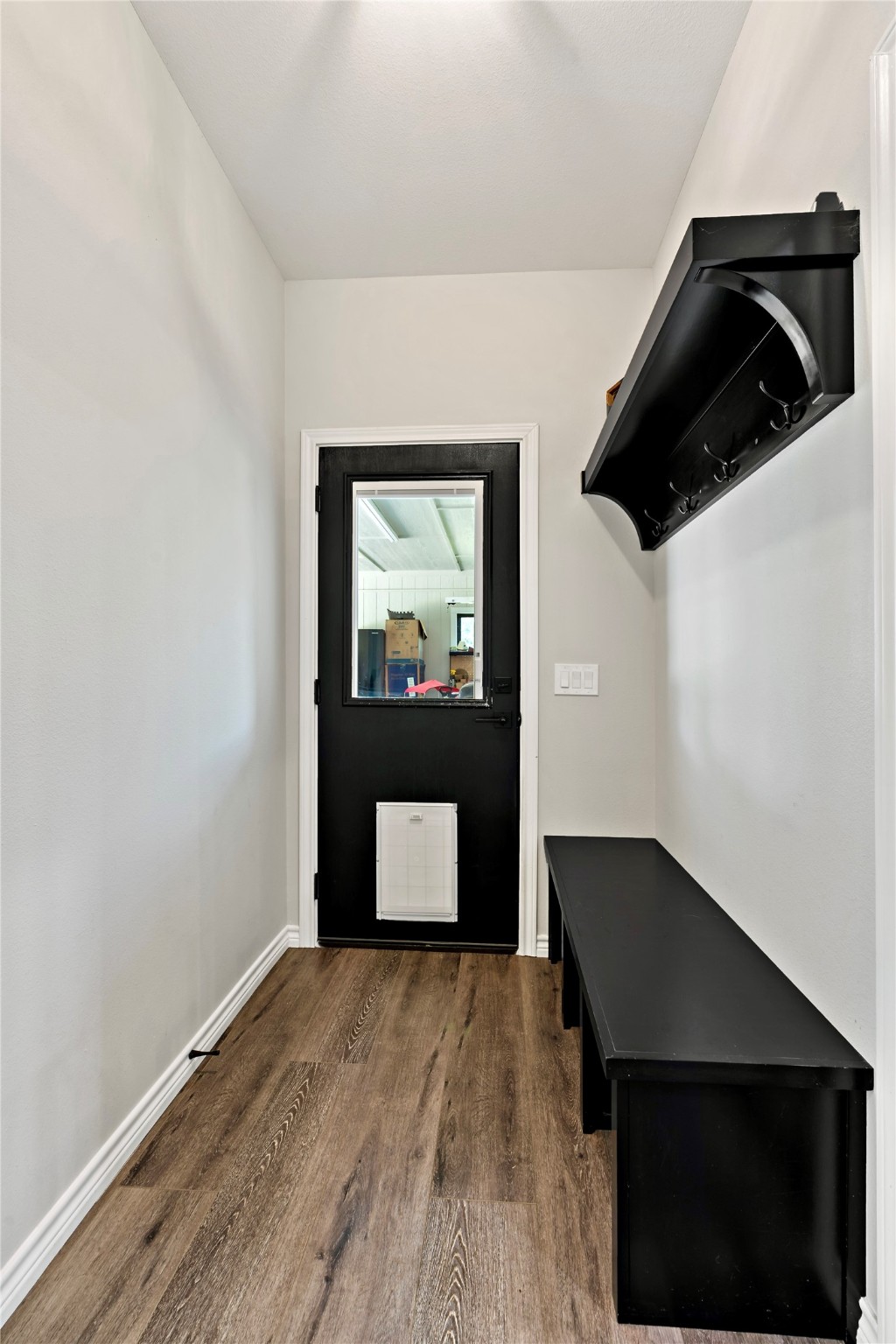 1226 Farm Road 196 N