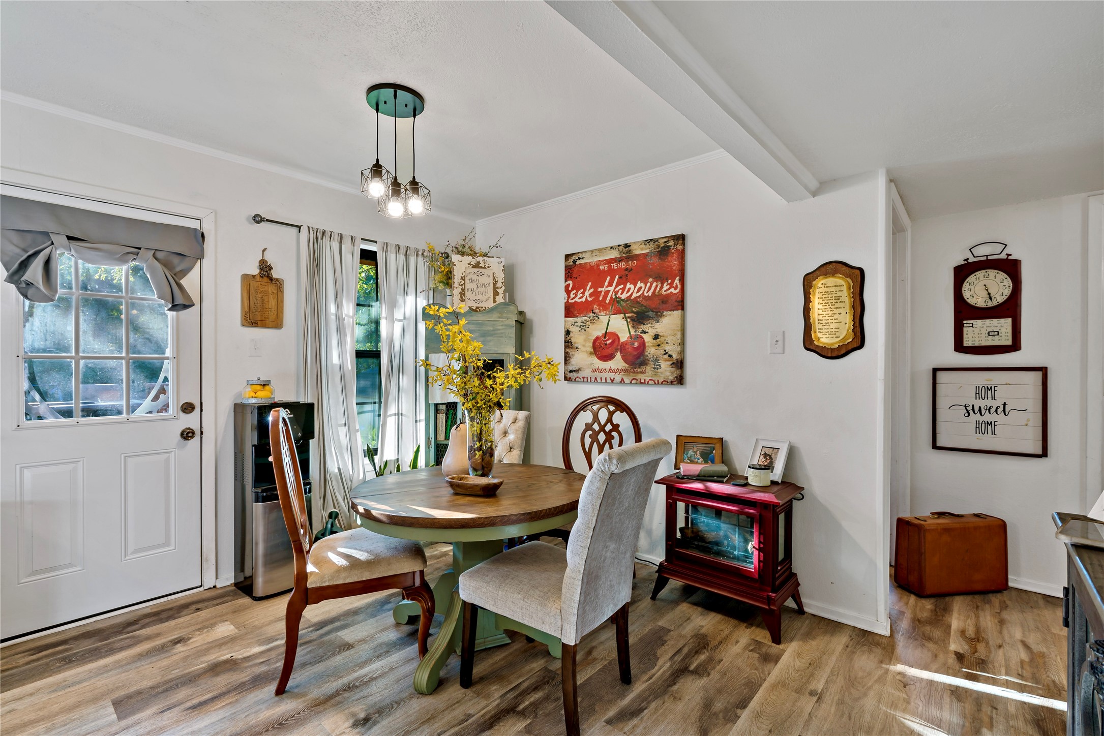 255 Chisholm Trail