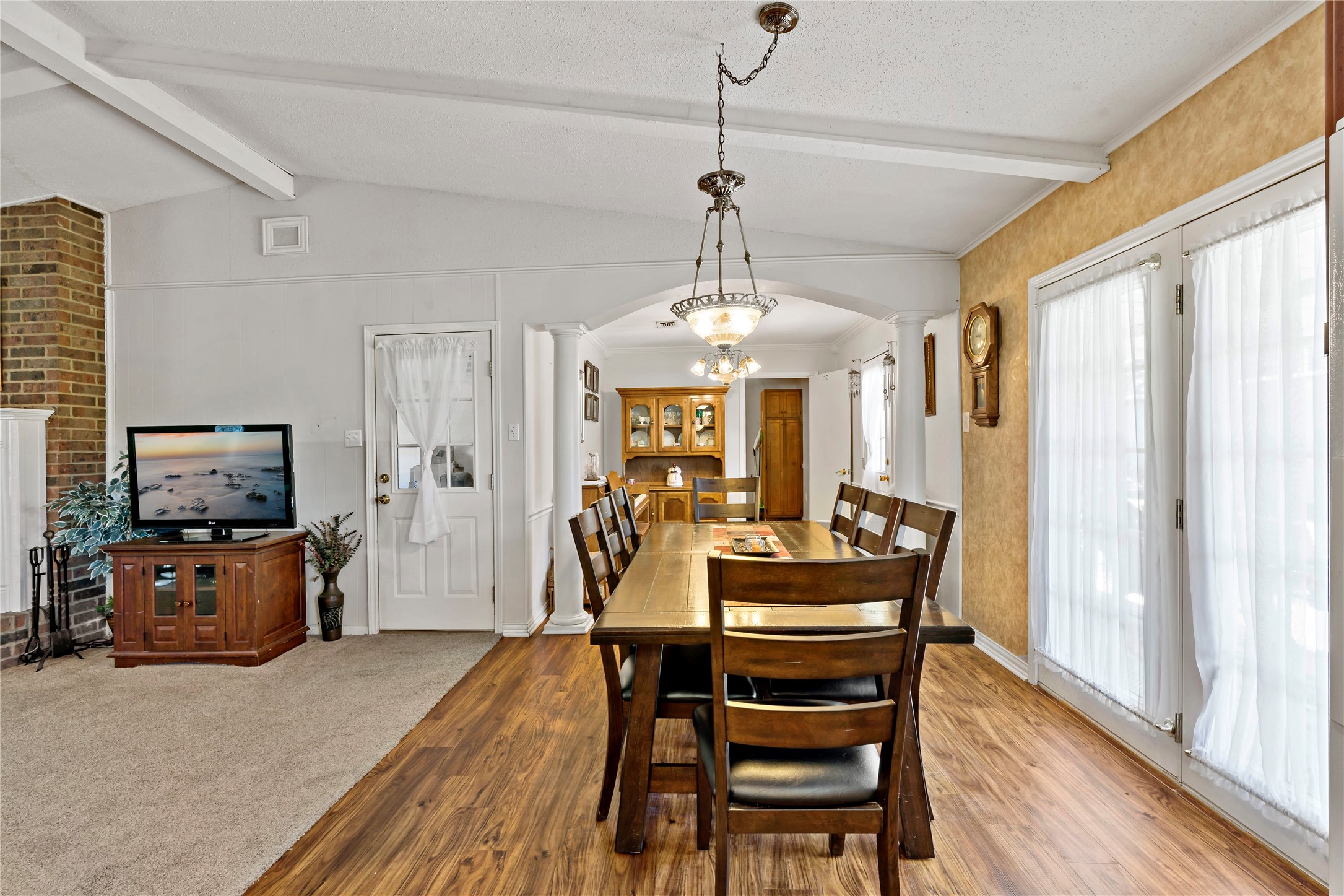 148 COUNTY ROAD 2010