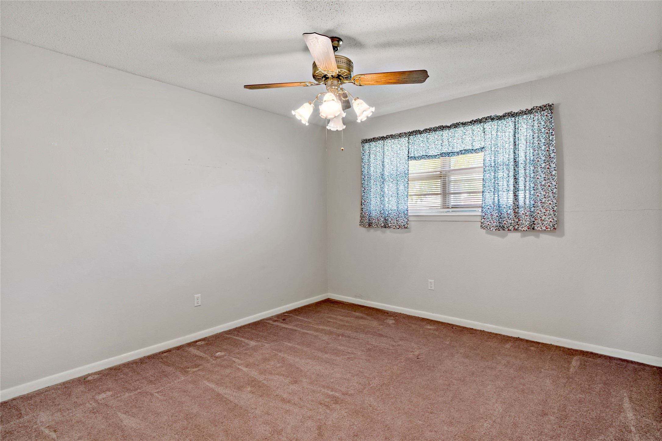 148 COUNTY ROAD 2010