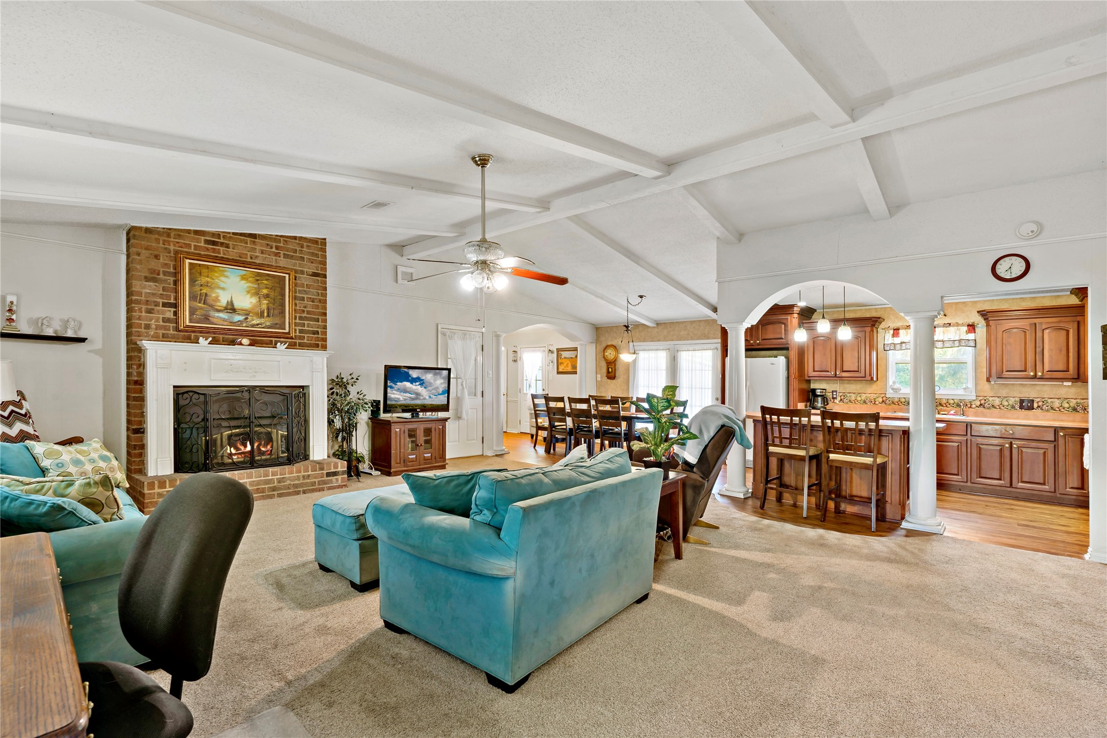 148 COUNTY ROAD 2010