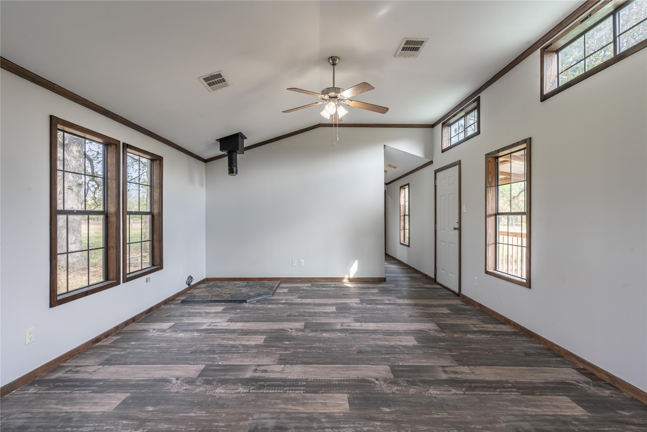 1224 COUNTY ROAD 1436