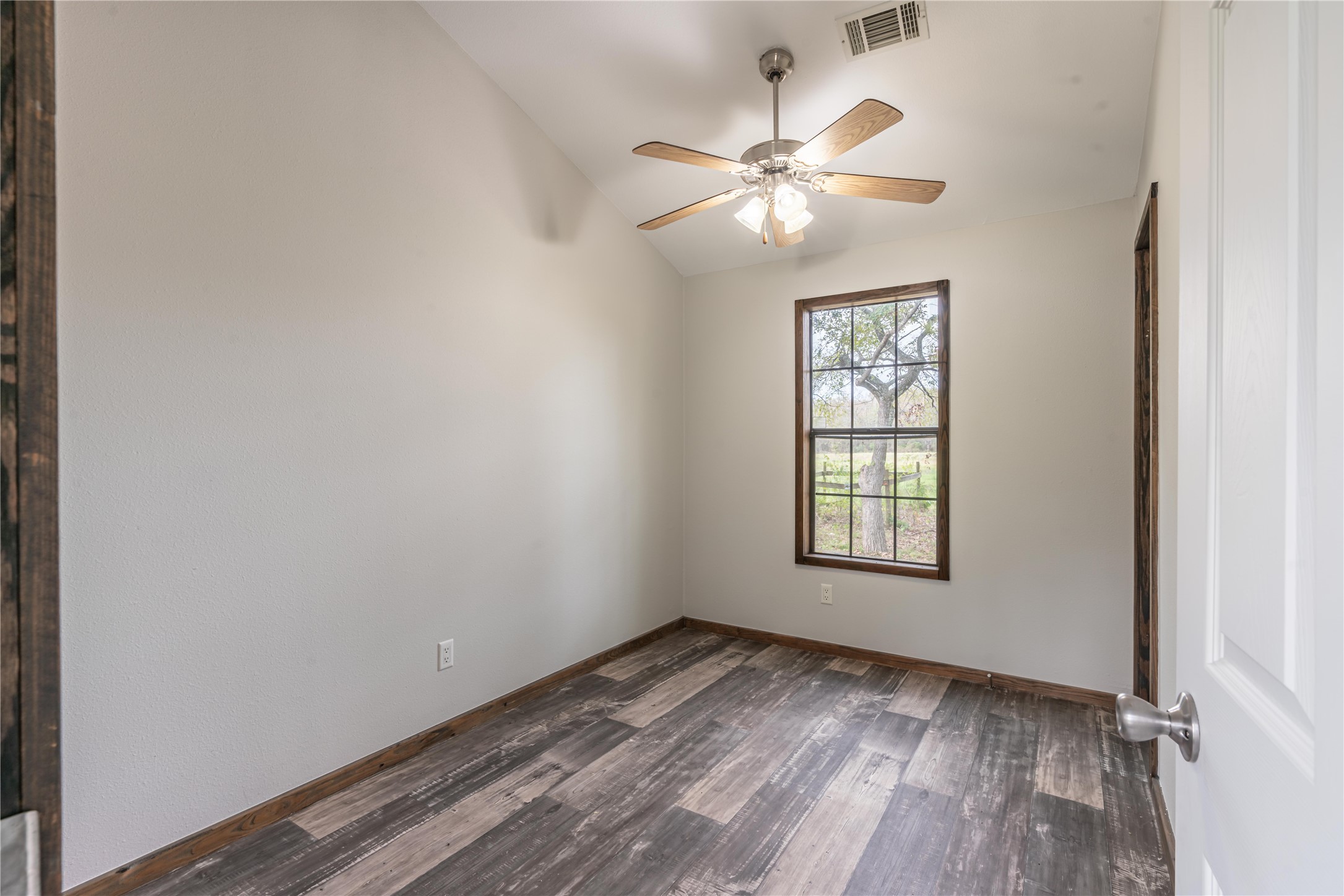 1224 COUNTY ROAD 1436