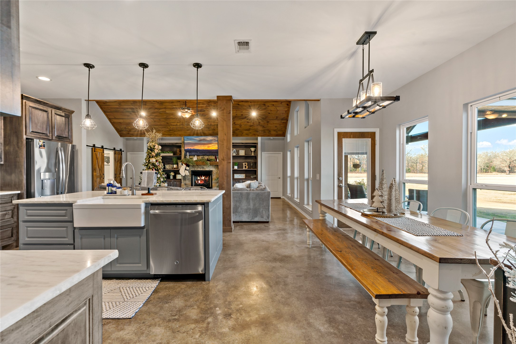 3711 County Road 44800