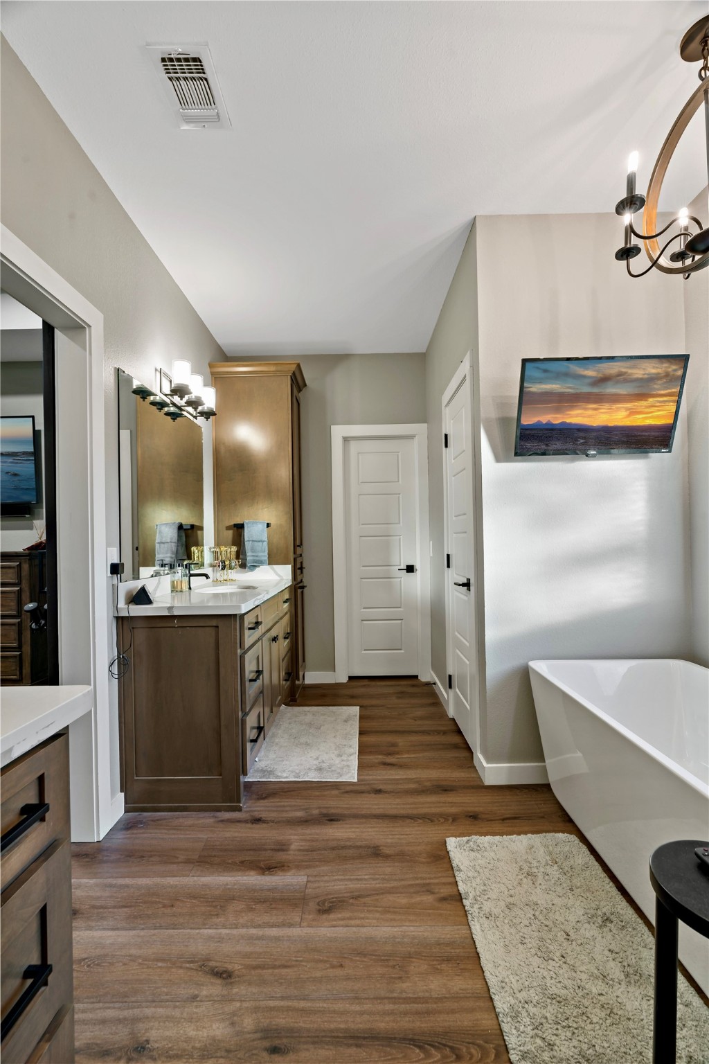 444 PRIVATE ROAD 44001