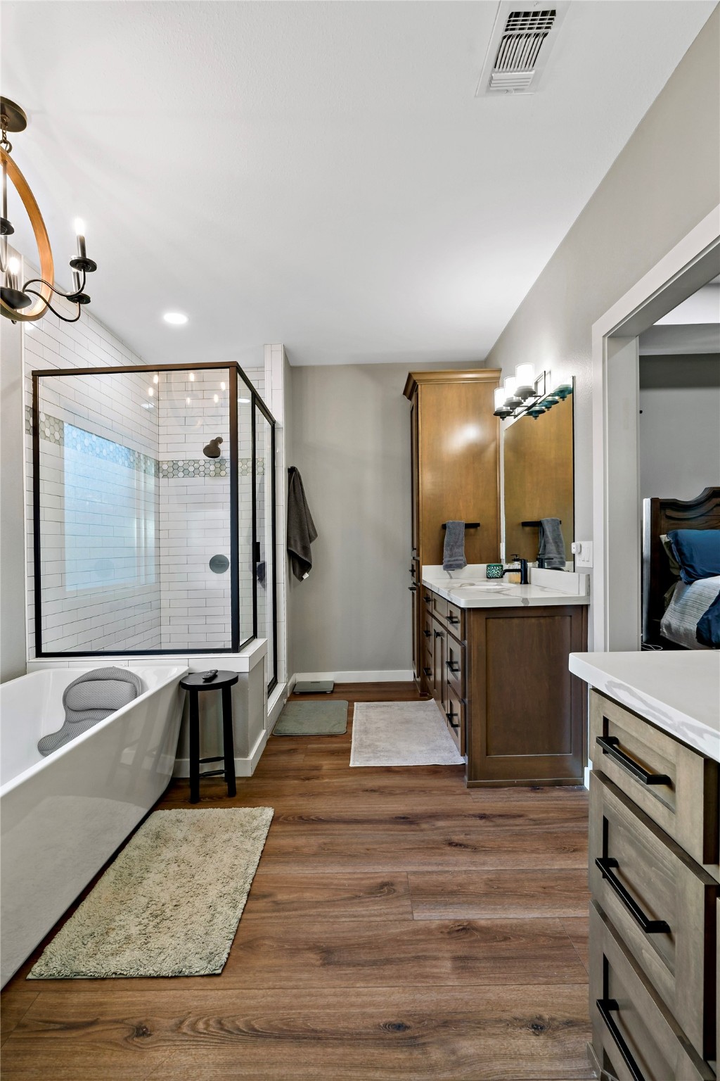 444 PRIVATE ROAD 44001